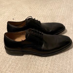 Mens Bally black lace up dress shoes. size 8 1/2 US